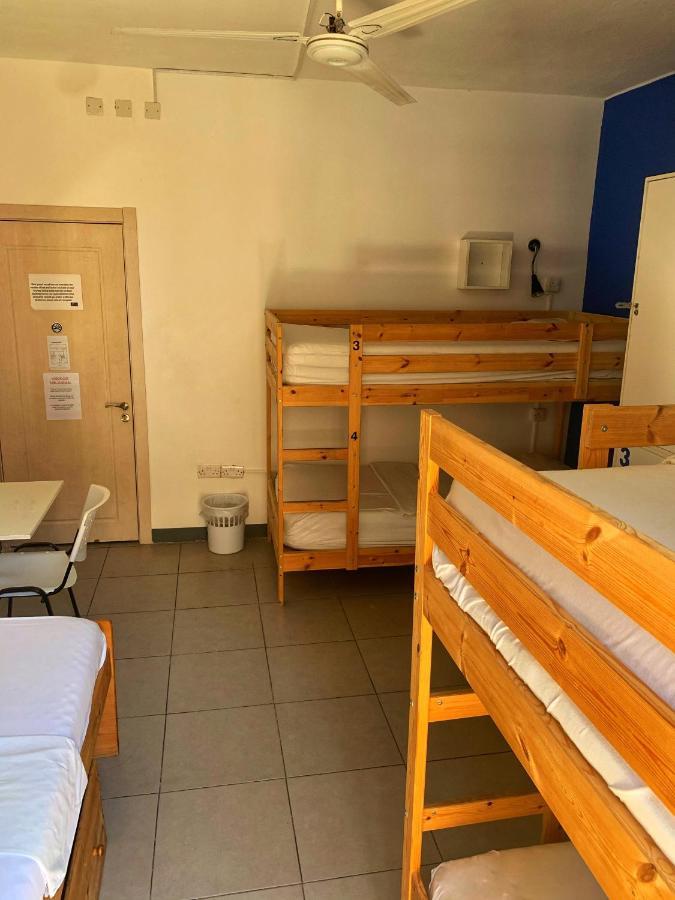 Metropole Budget Hostel Сент Джулианс Экстерьер фото